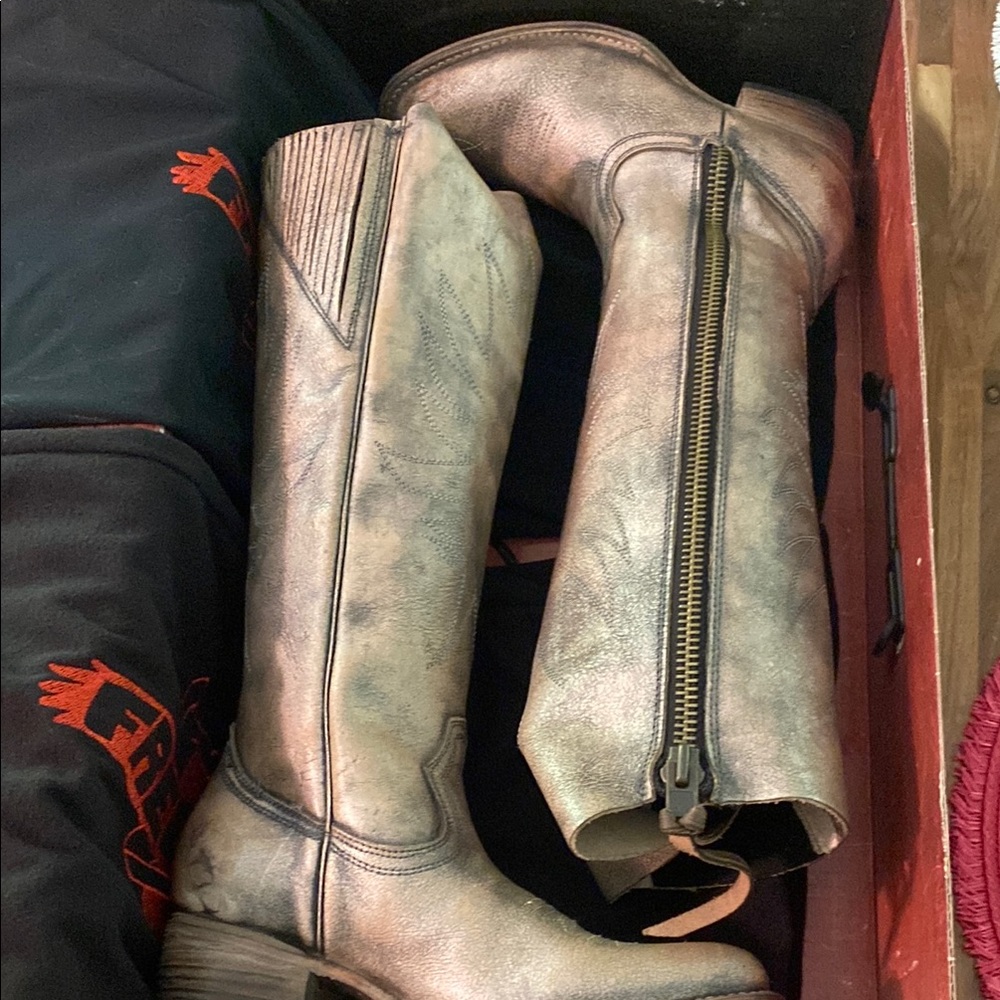 Freebird by Steven Whisper NWT